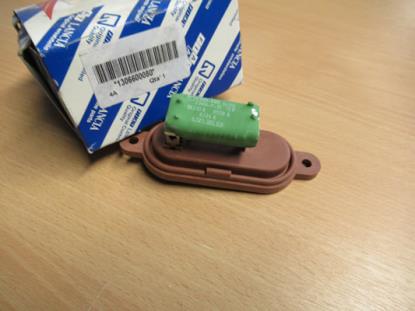 1306600080 Kachelweerstand