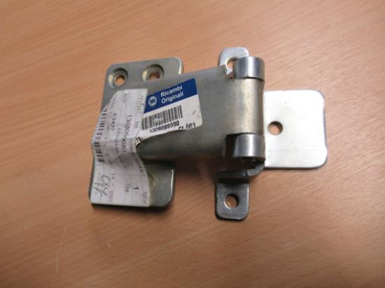 1308099080 Scharnier linkerzijde