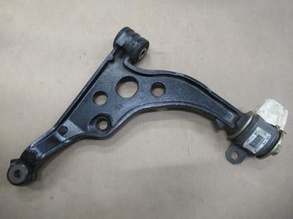 1331940080 Draagarm rechtsvoor