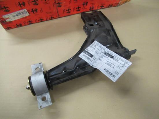 46414735 Draagarm rechtsvoor