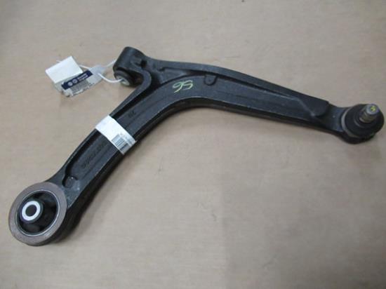 50710620 Draagarm rechtsvoor