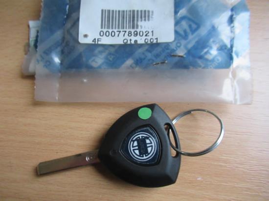 7789021 Sleutel ongeslepen