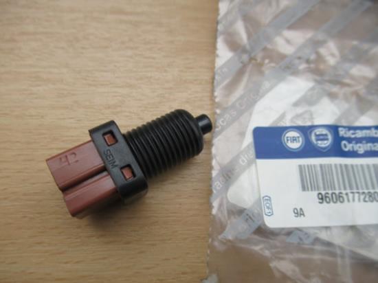 9606177280 Schakelaar