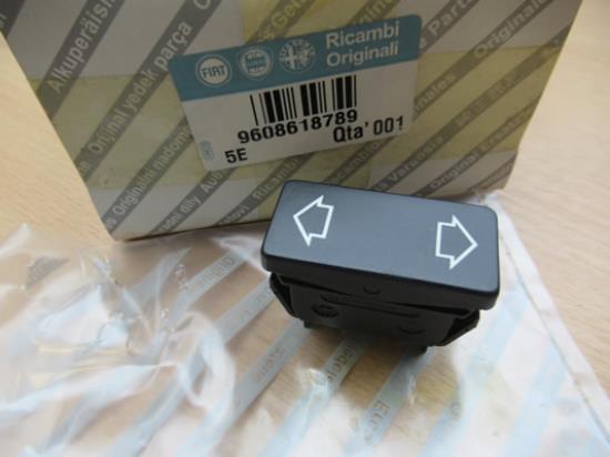 9608618789 Schakelaar