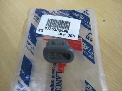 735330448 Plug linkerzijde