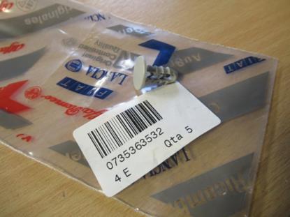 735363532 Plug 6.5 x 19mm