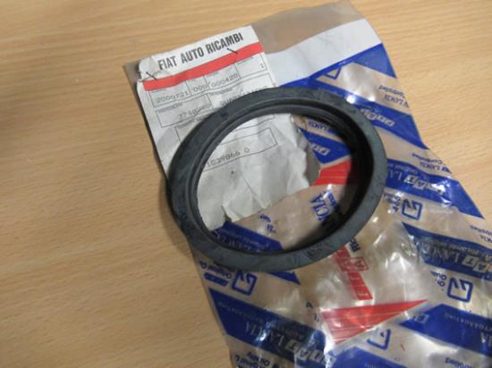 7748220 Pakking onder luchtgeleider