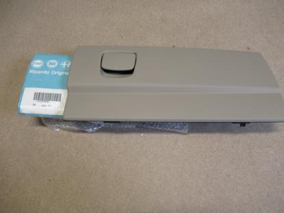 735399639 Klep dashboardkast