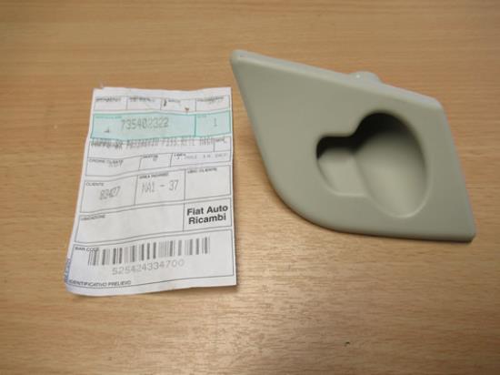 735402322 Plug linkerzijde