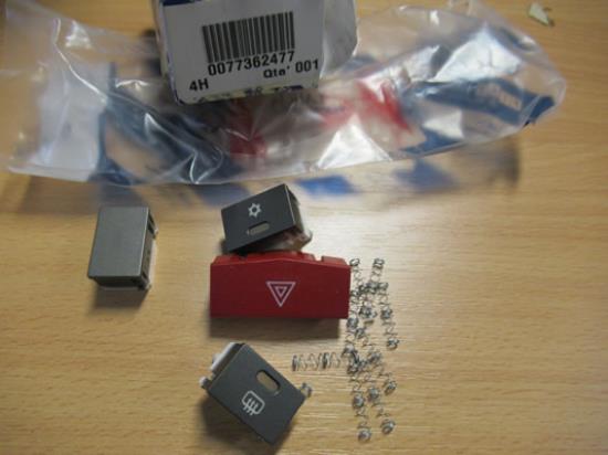 77362477 Bedieningsschakelaar