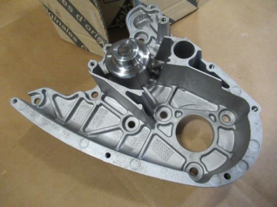 504033770 Steun waterpomp