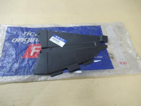 51780858 Afdekkap voorbumper rechterzijde