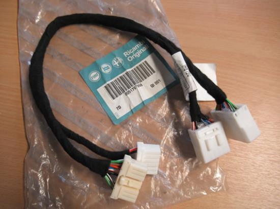 51797998 Kabel autoradio