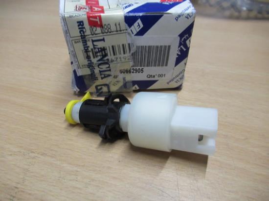 60662905 Remlichtschakelaar