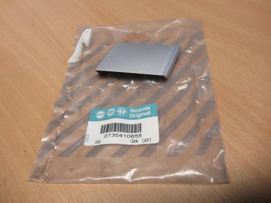 735410655 Plug dakdrager rechterzijde