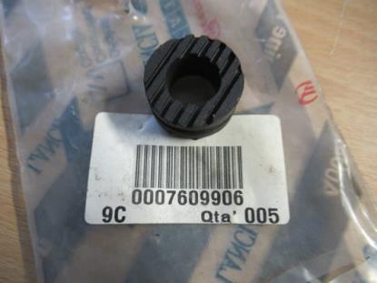 7609906 Rubber luchtfilterhuis