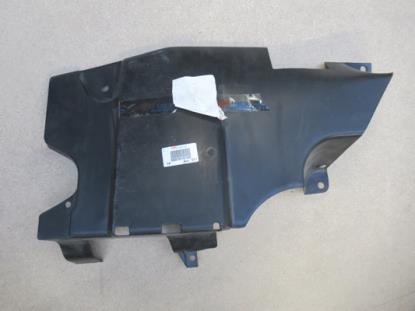 7615106 Afdekkap brandstoftank