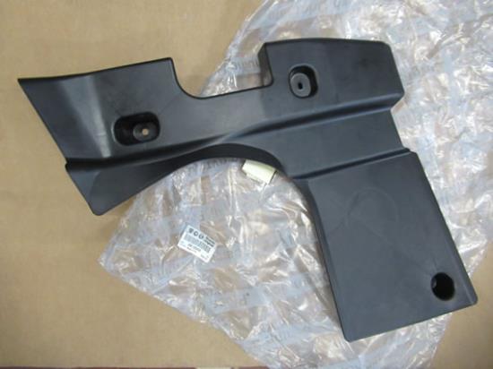 51826438 Beschermplaat rechterzijde