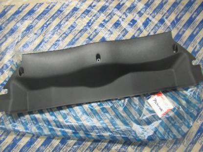 735301785 Sierstuk voor achterbak