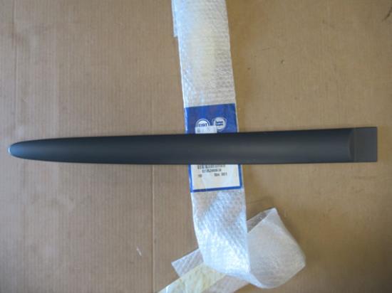 735390658 Stootstrip linkerzijde