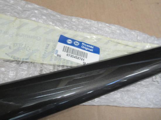 735452724 Stootstrip rechterzijde