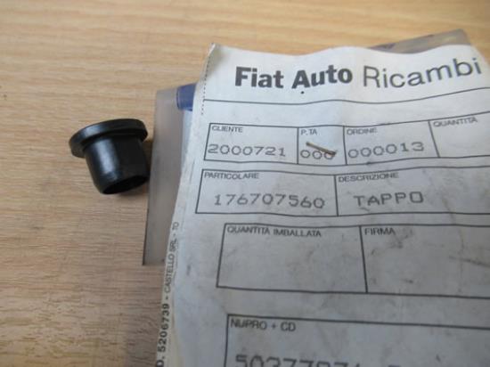 176707560 Plug