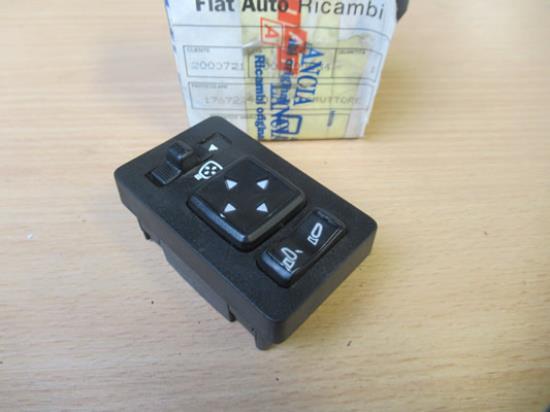 176722980 Spiegel schakelaar 12v