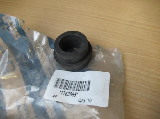 7763865 Bus voor achtervering