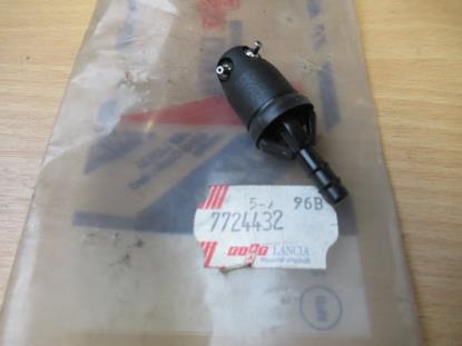 7724432 Ruitenwisser sproeikop achterzijde