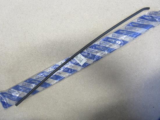 7725986 Raamrubber rechterzijde voorruit