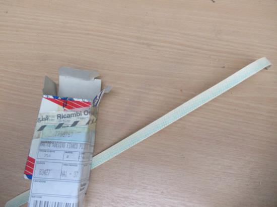 7758767 Sticker rechterzijde