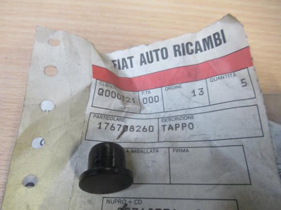 176708260 Plug voor handgreep