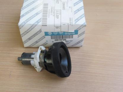 51747389 Bedieningsknop achterklep