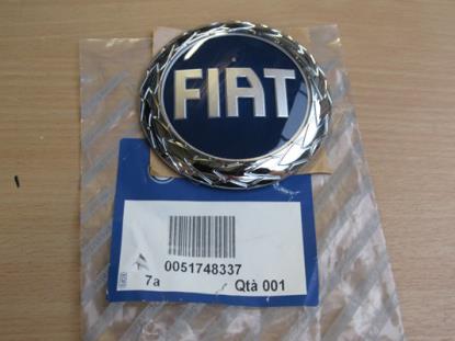 51748337 Embleem Fiat achterzijde