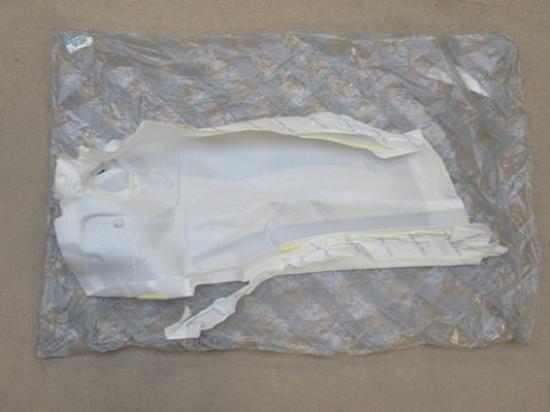 51748636 Bescherming deur rechtervoorzijde