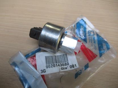 9620143680 Drukschakelaar airconditioner