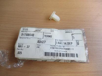 51708640 Bevestiging achterruit