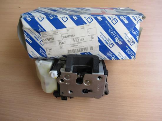 51709198 Slot rechterzijde