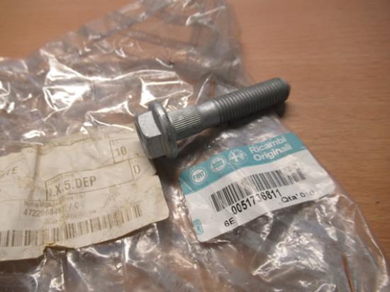 51736811 Bout vering