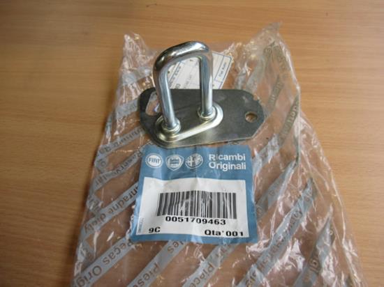 51709463 Slotplaat achterbank linkerzijde