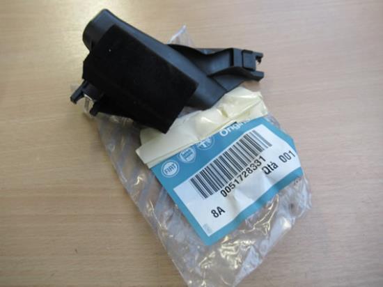 51728331 Bescherming portier achter links