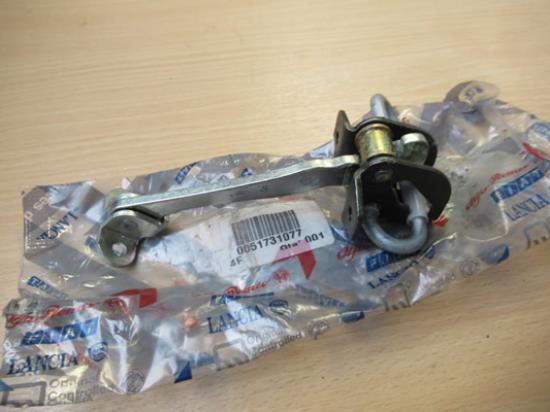 51731077 Deurvanger achterzijde