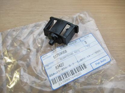 51759058 Vergrendeling tankklep