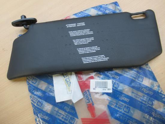 713935080 Zonneklep linkerzijde