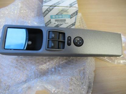 735386295 Raamschakelaar linker voorzijde