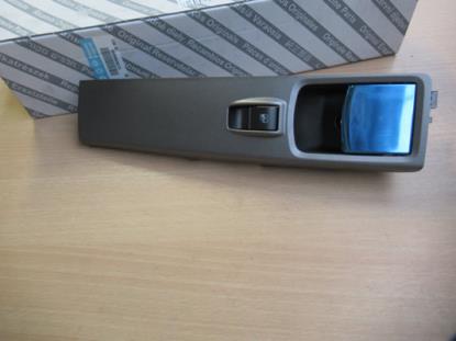 735386364 Raamschakelaar rechtervoorzijde