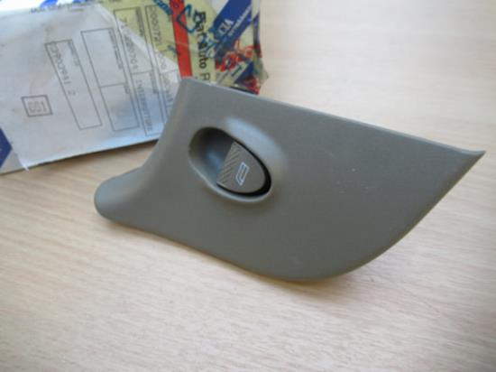 718220704 Raambediening rechterzijde