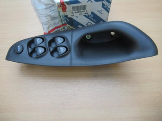 719053636 Raamschakelaar linkerzijde