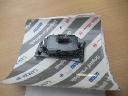 735301377 Raamschakelaar passagiers rechts