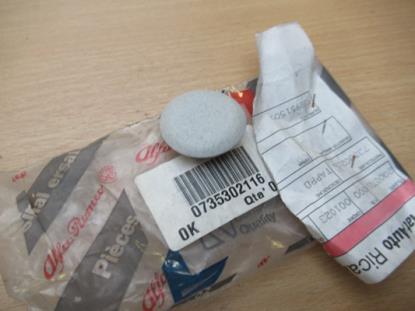 735302116 Plug